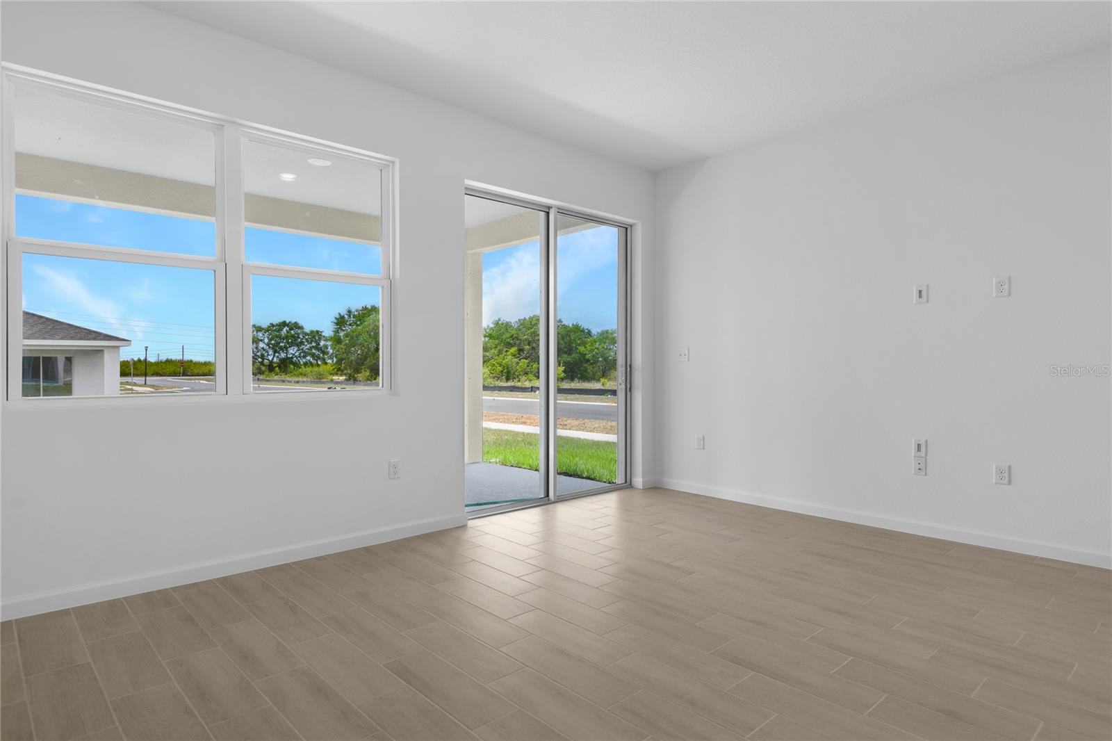 Image 7 of 20 For 1138 Olivine Avenue