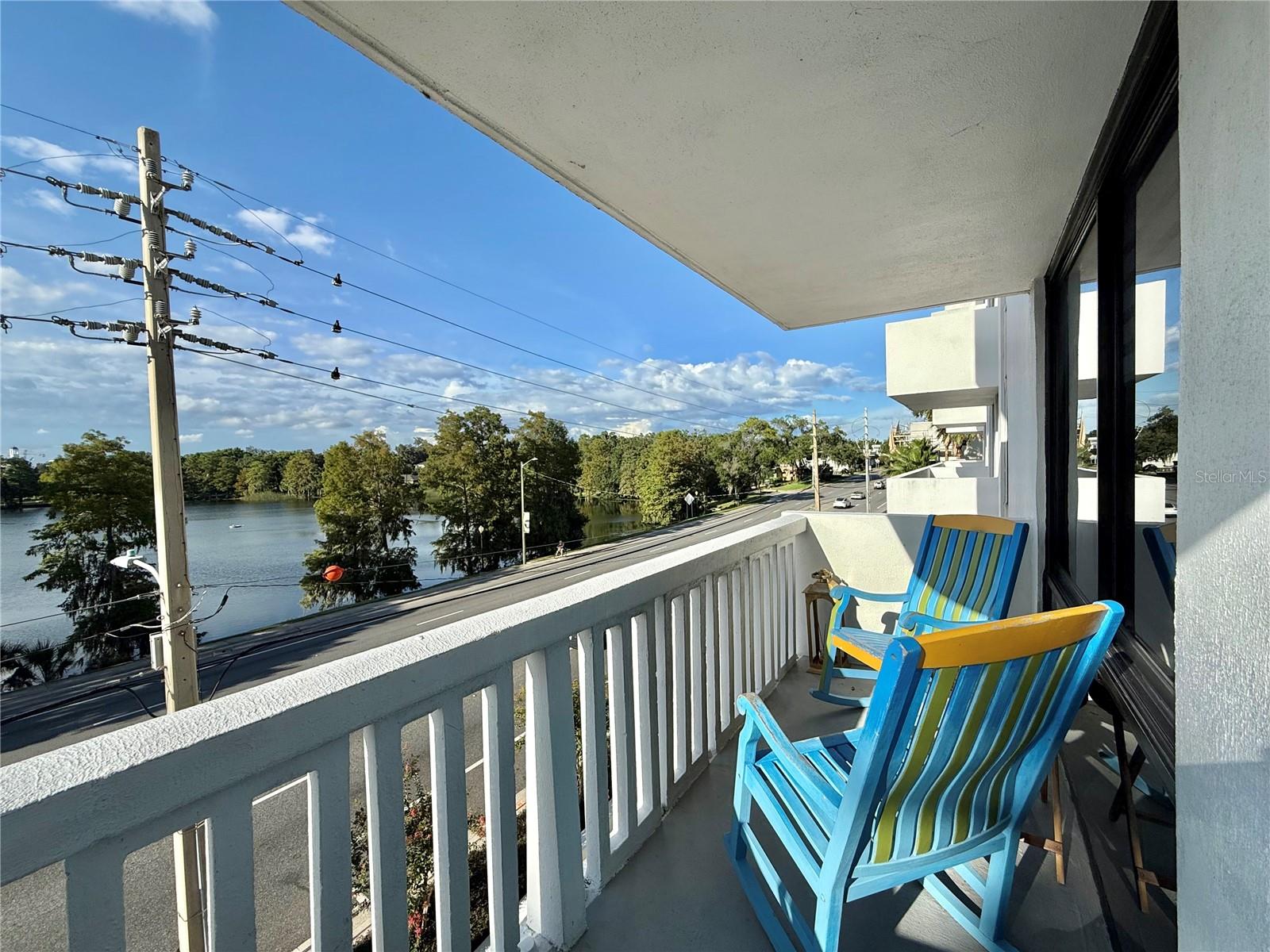 Image 95 of 100 For 400 Colonial Drive 104