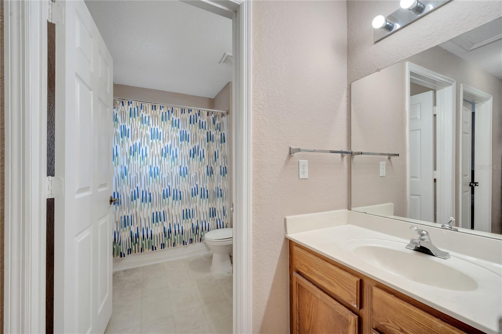 Image 15 of 33 For 4561 Yellowgold Road E 107