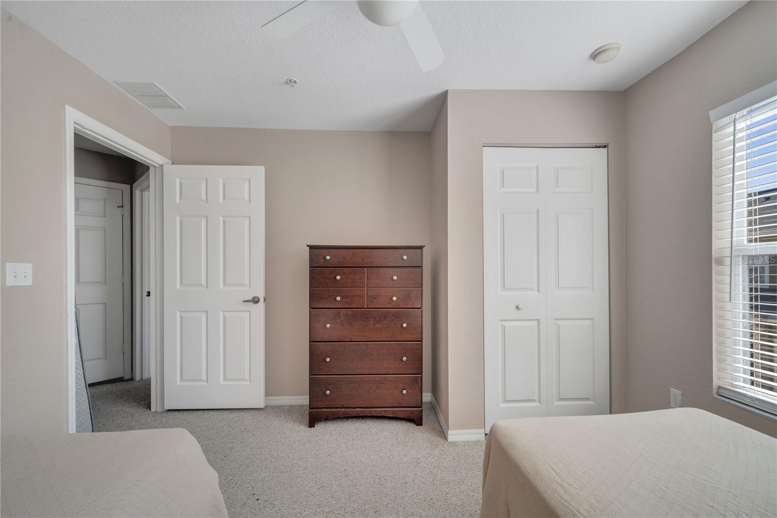 Image 20 of 33 For 4561 Yellowgold Road E 107