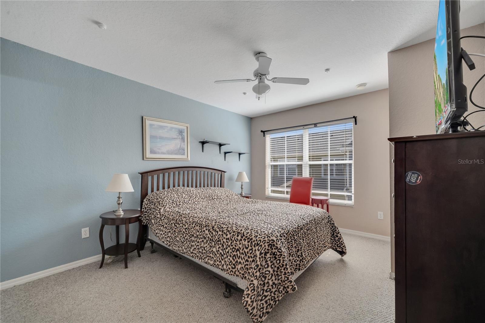 Image 21 of 33 For 4561 Yellowgold Road E 107