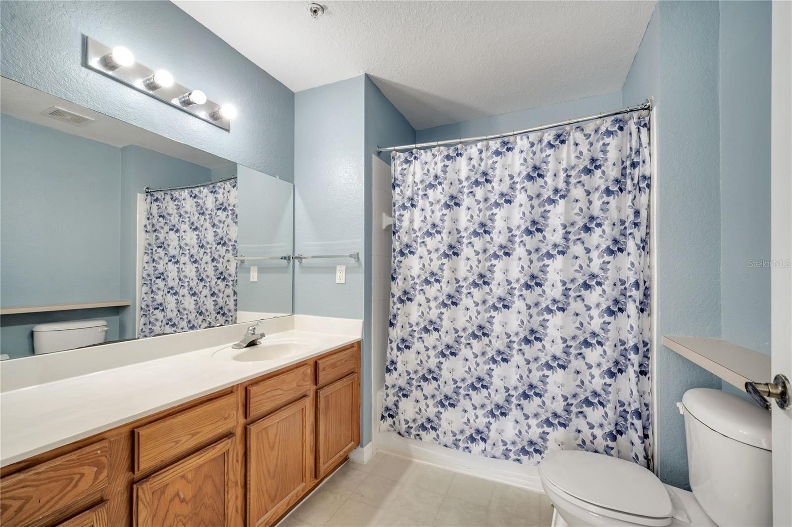 Image 23 of 33 For 4561 Yellowgold Road E 107