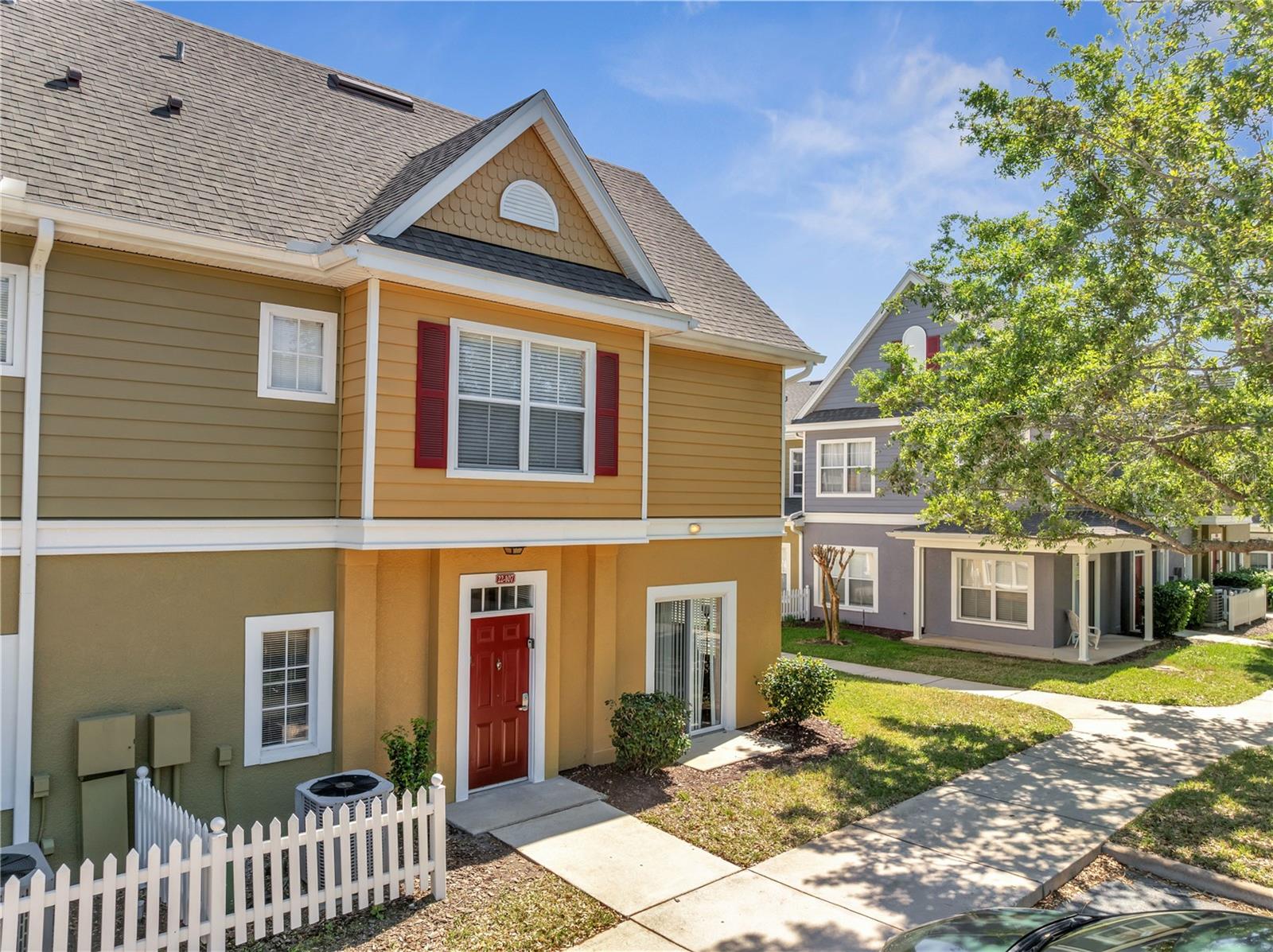 Image 3 of 33 For 4561 Yellowgold Road E 107