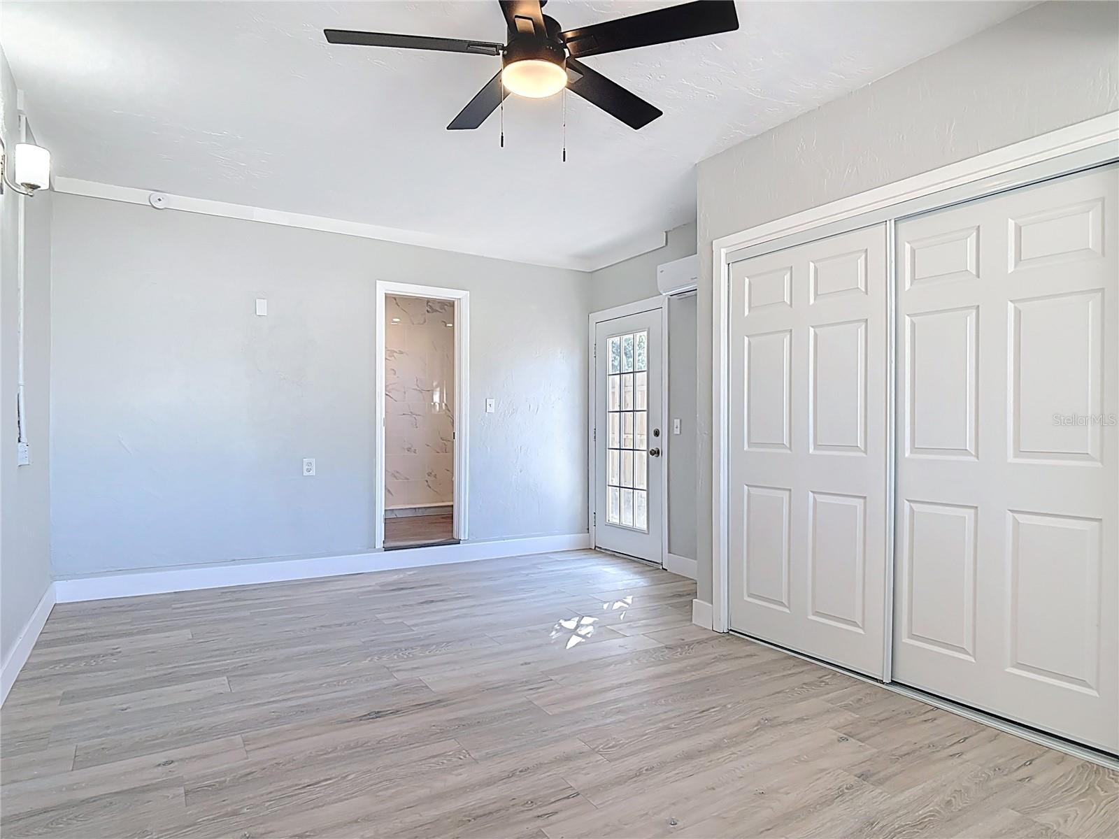 Image 11 of 33 For 1085 Whitewood Drive