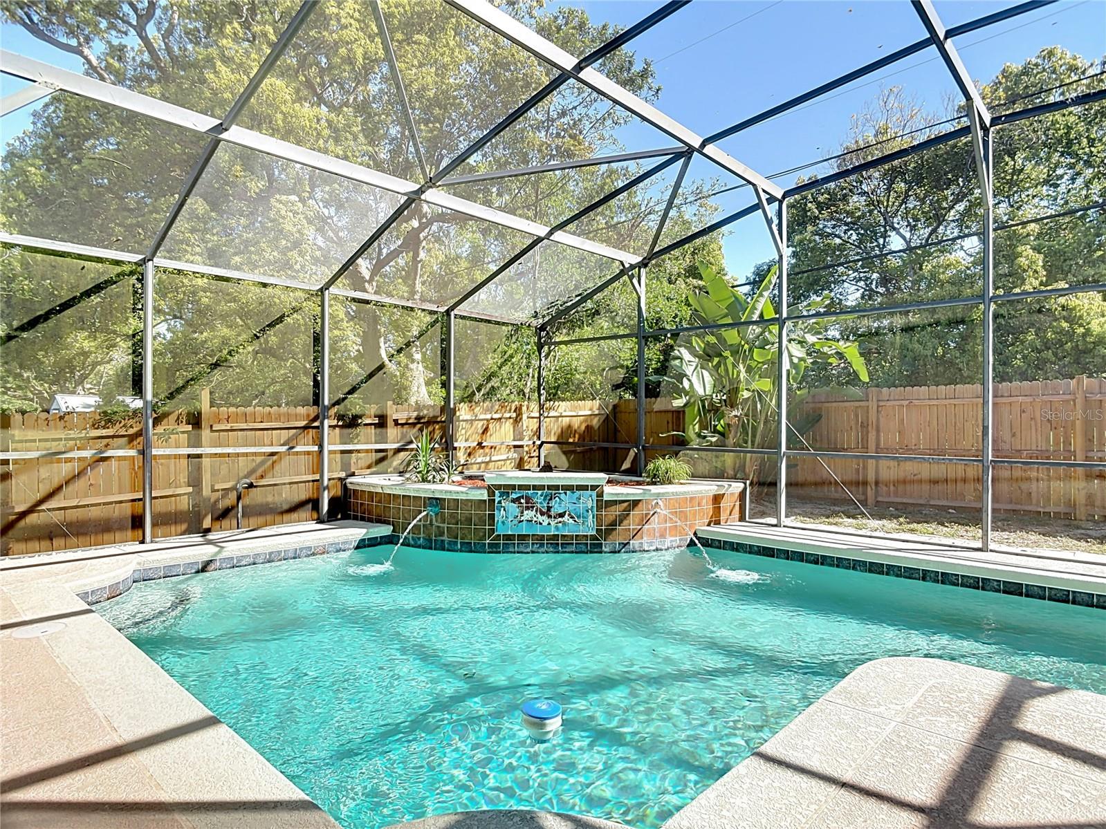 Image 28 of 33 For 1085 Whitewood Drive