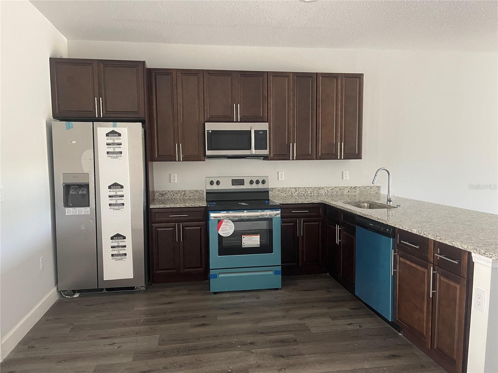 Image 38 of 49 For 9301 Agate Street