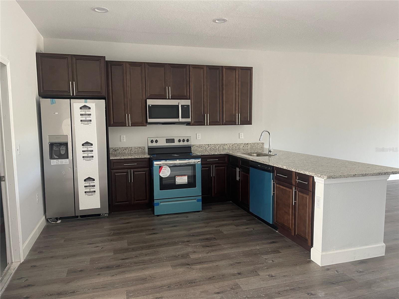 Image 40 of 49 For 9301 Agate Street