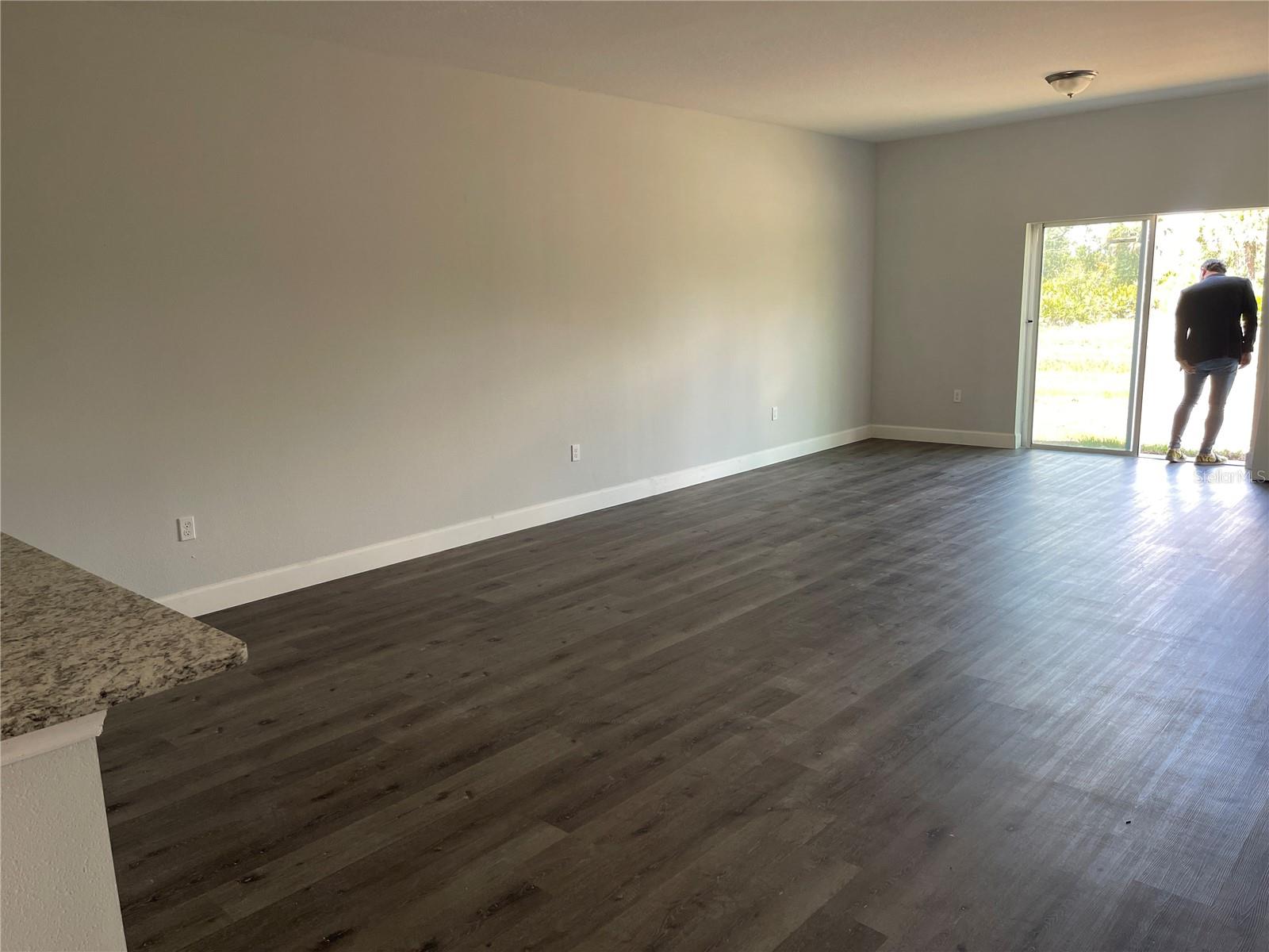 Image 45 of 49 For 9301 Agate Street