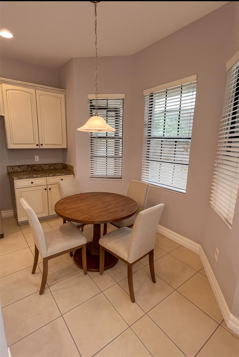 Image 12 of 64 For 10459 Stapeley Drive