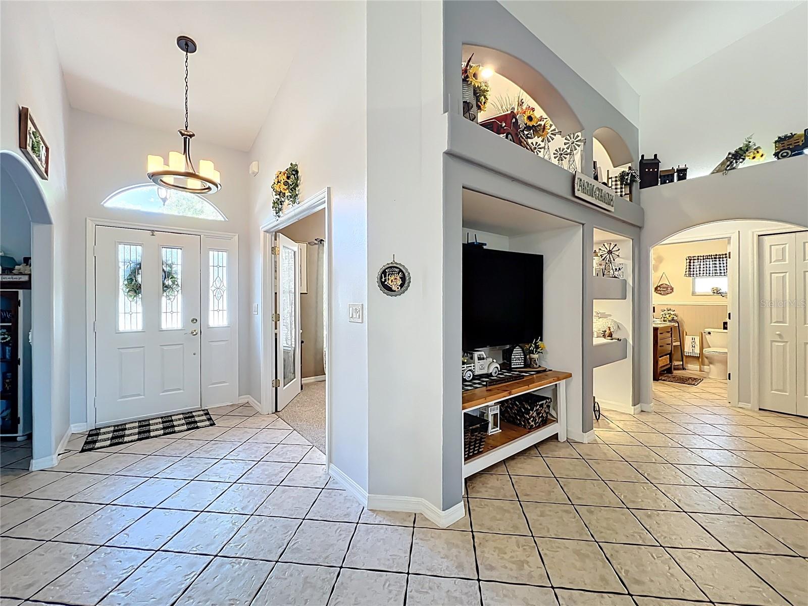 Image 11 of 51 For 4907 Raylene Way