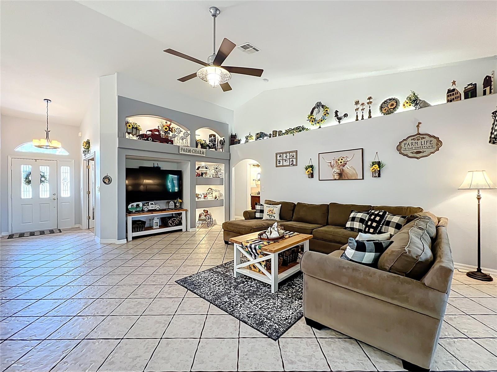 Image 13 of 51 For 4907 Raylene Way
