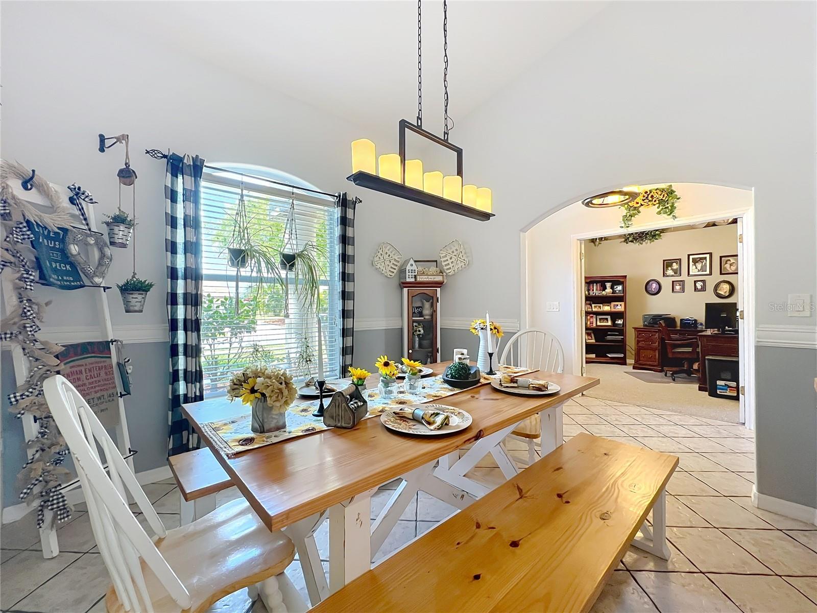 Image 6 of 51 For 4907 Raylene Way