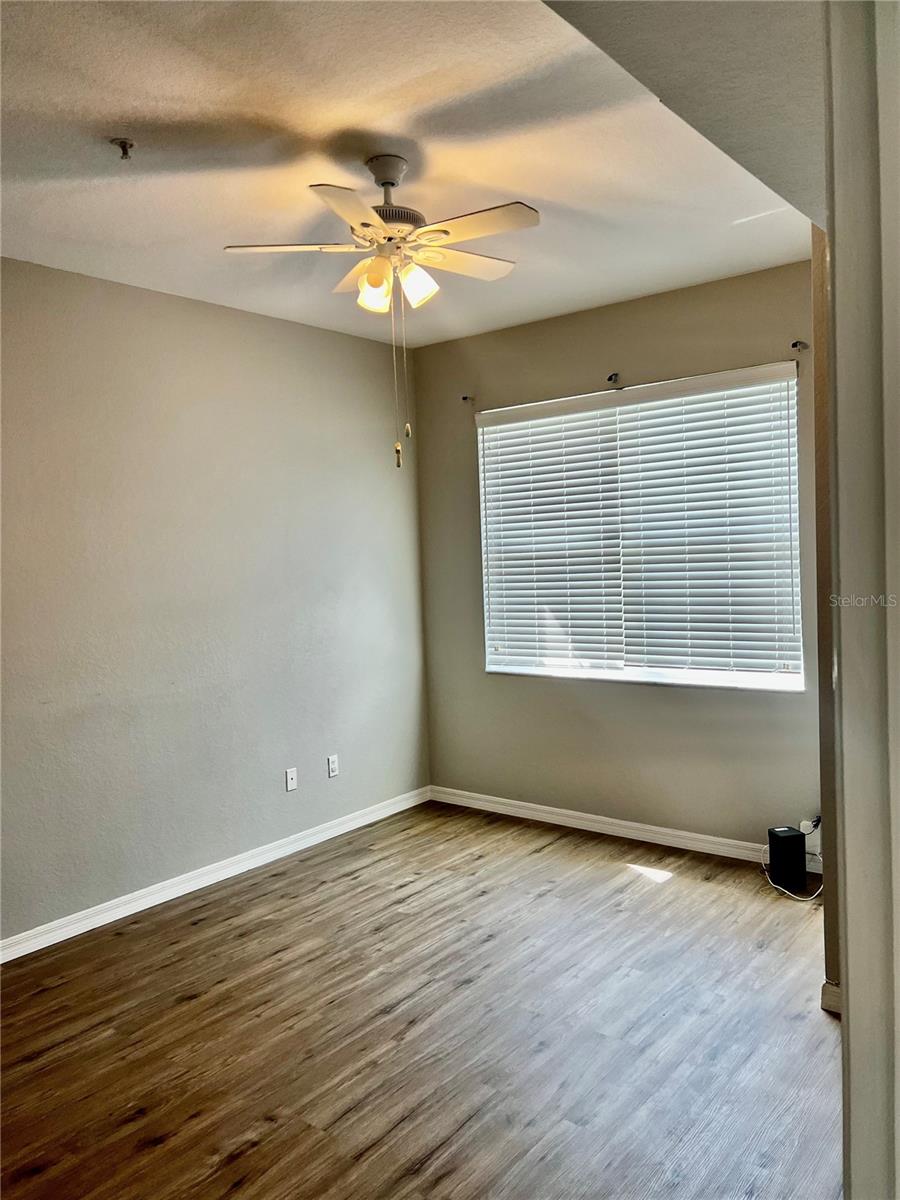 Image 11 of 34 For 4004 Venetian Bay Drive 106