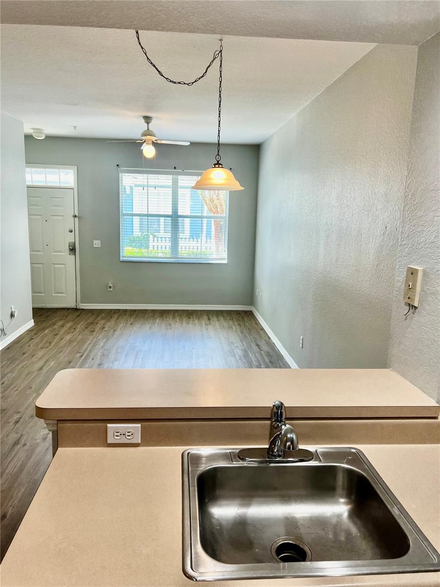 Image 4 of 34 For 4004 Venetian Bay Drive 106