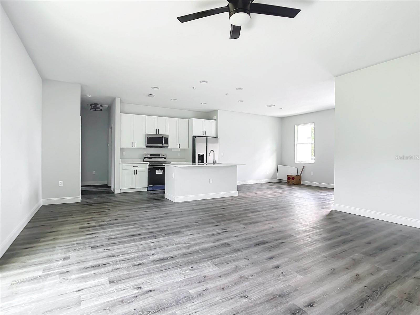 Image 15 of 52 For 23113 Brewer Avenue