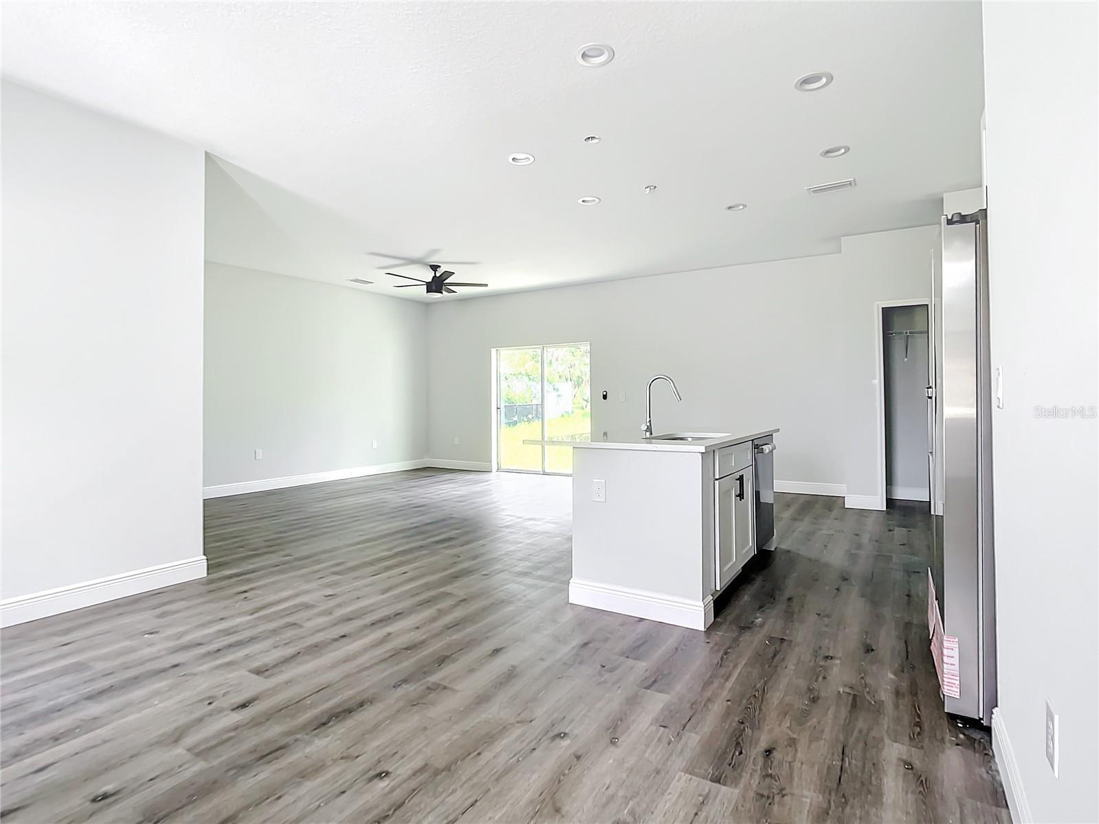Image 6 of 52 For 23113 Brewer Avenue