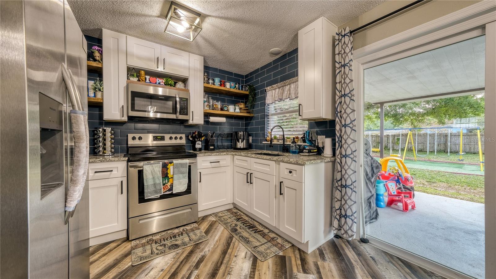Image 17 of 35 For 2122 Lake Boulevard