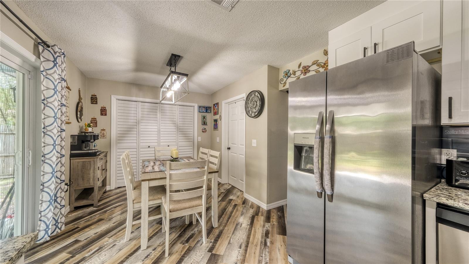 Image 18 of 35 For 2122 Lake Boulevard