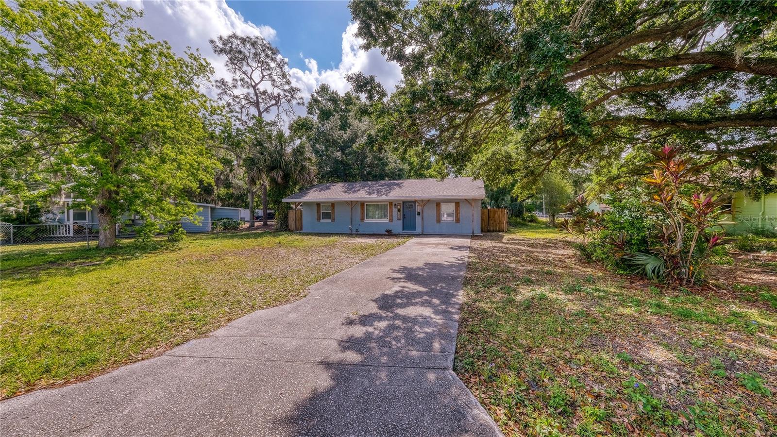 Image 4 of 35 For 2122 Lake Boulevard