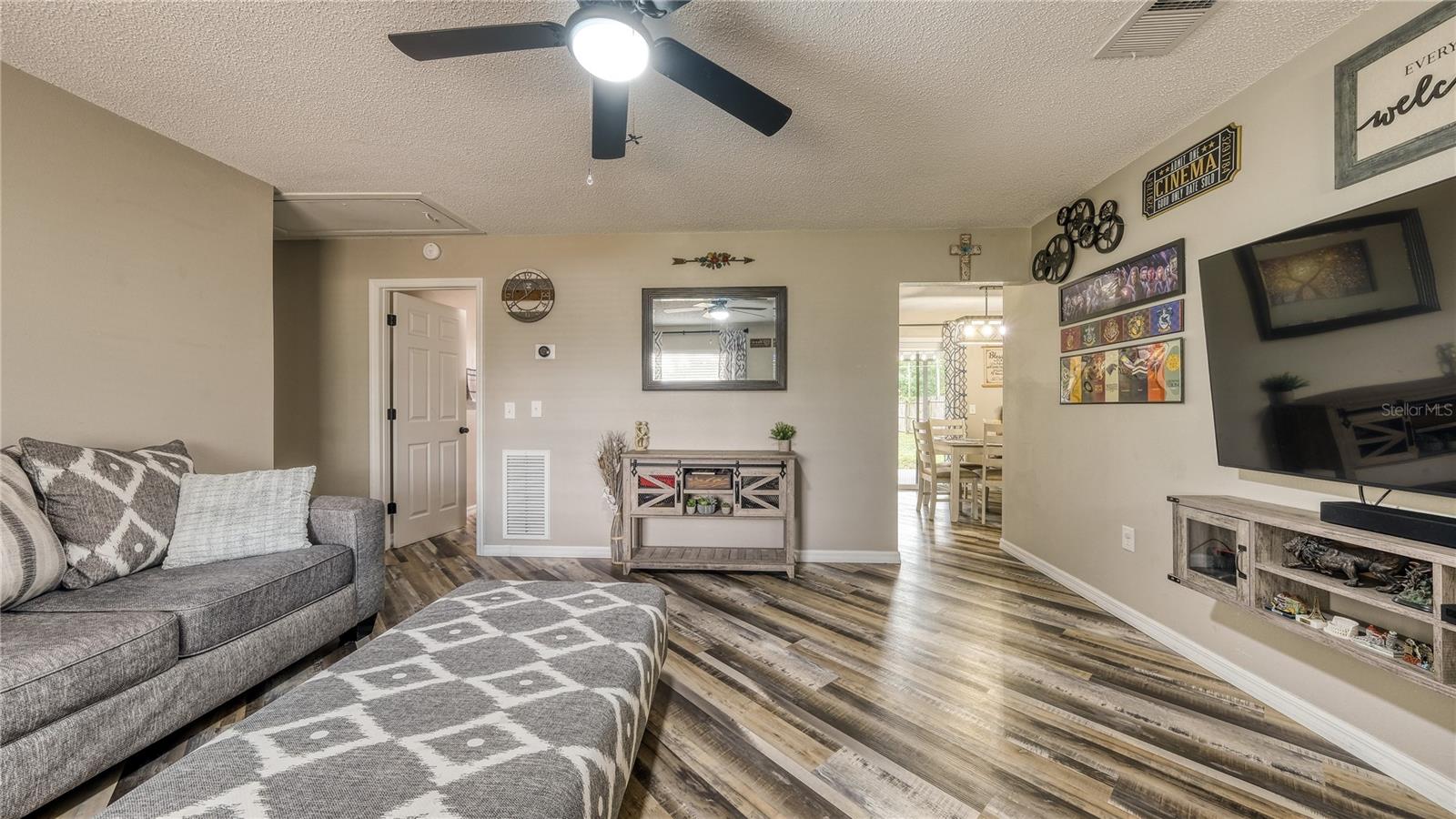 Image 8 of 35 For 2122 Lake Boulevard