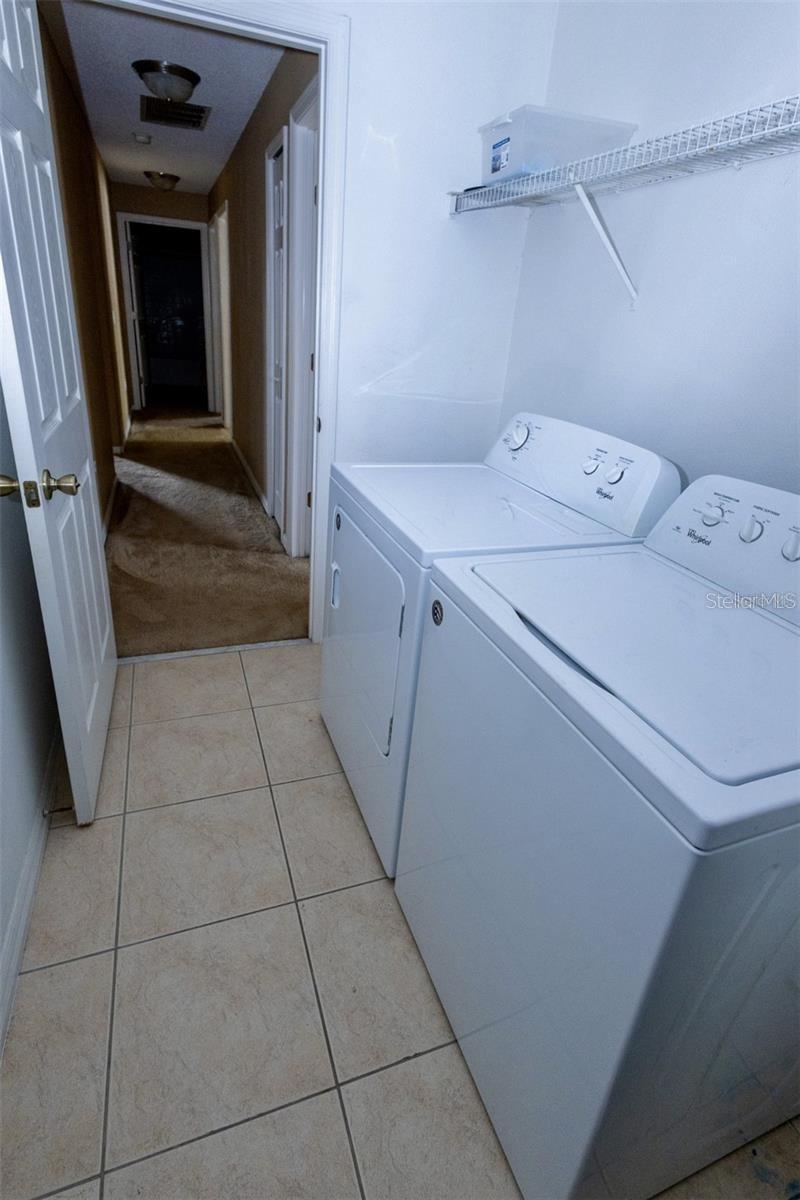 Image 10 of 13 For 818 Carrousel Lane