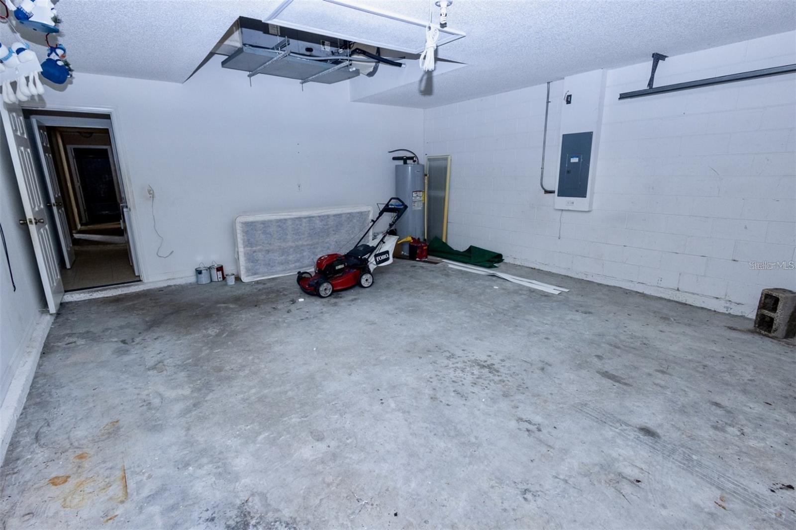 Image 11 of 13 For 818 Carrousel Lane