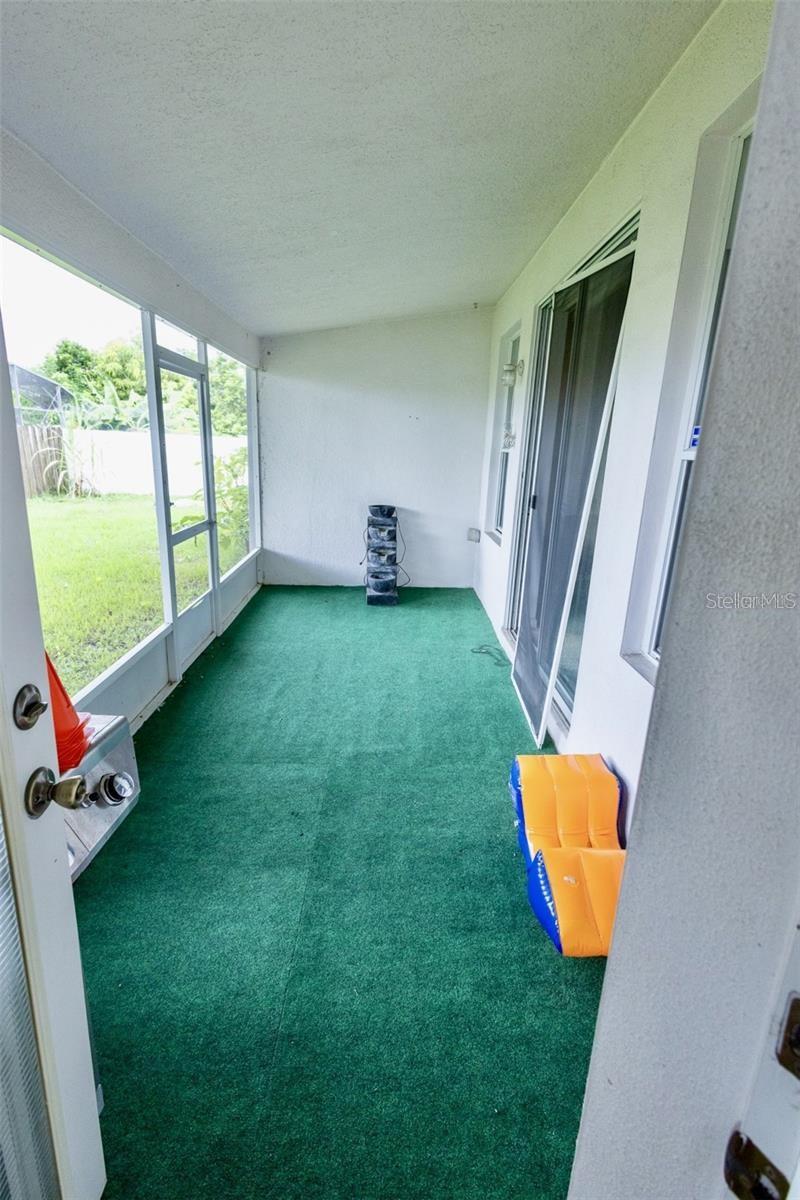 Image 12 of 13 For 818 Carrousel Lane