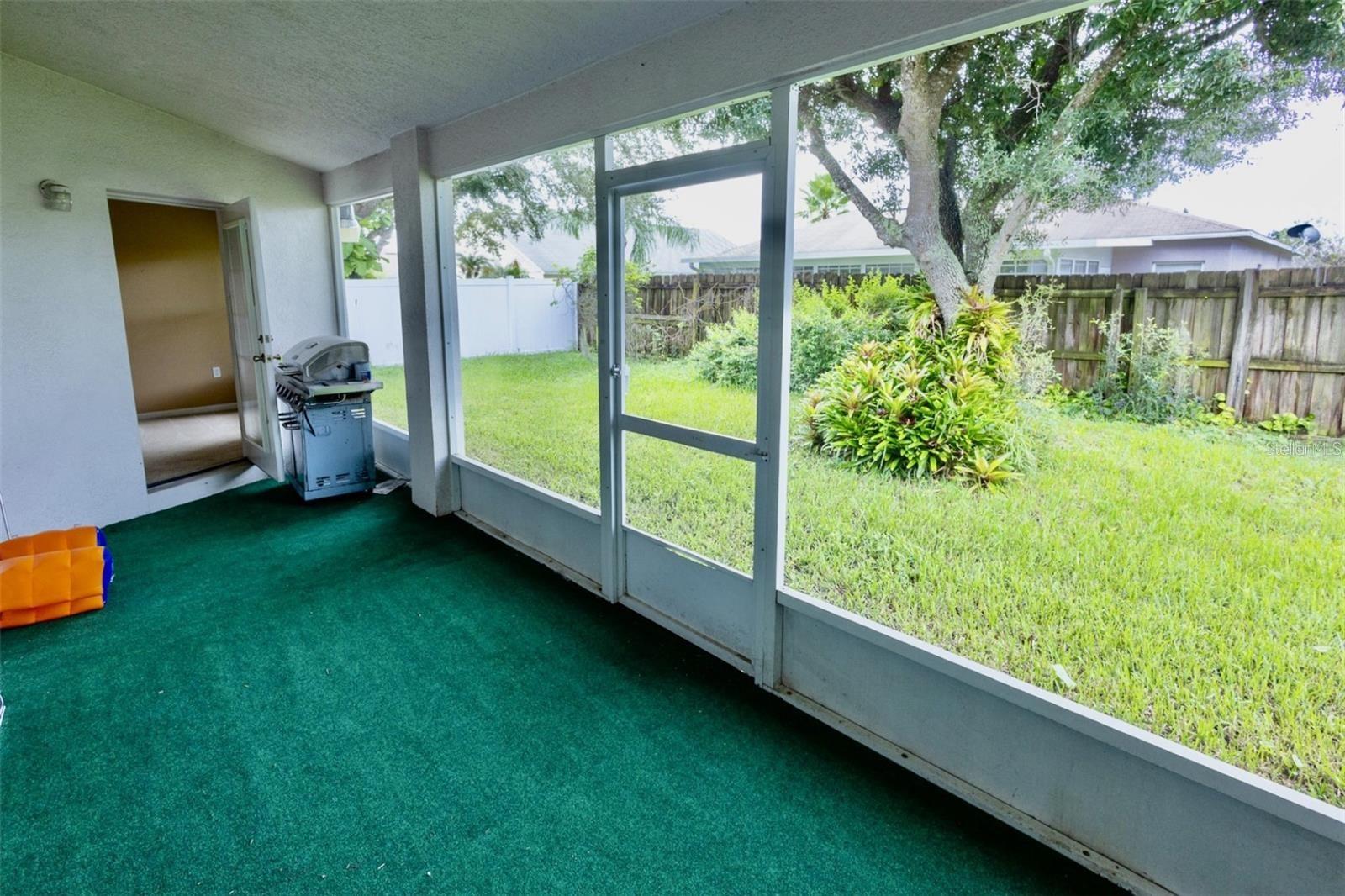 Image 13 of 13 For 818 Carrousel Lane