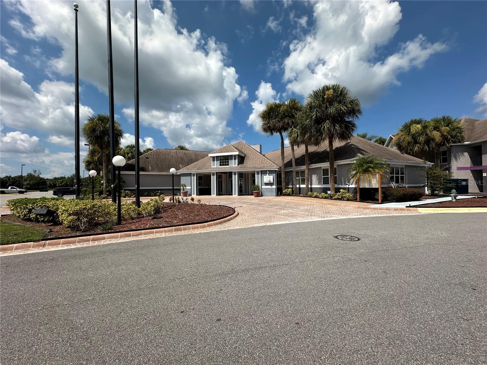 Image 18 of 40 For 3100 Parkway Boulevard 123