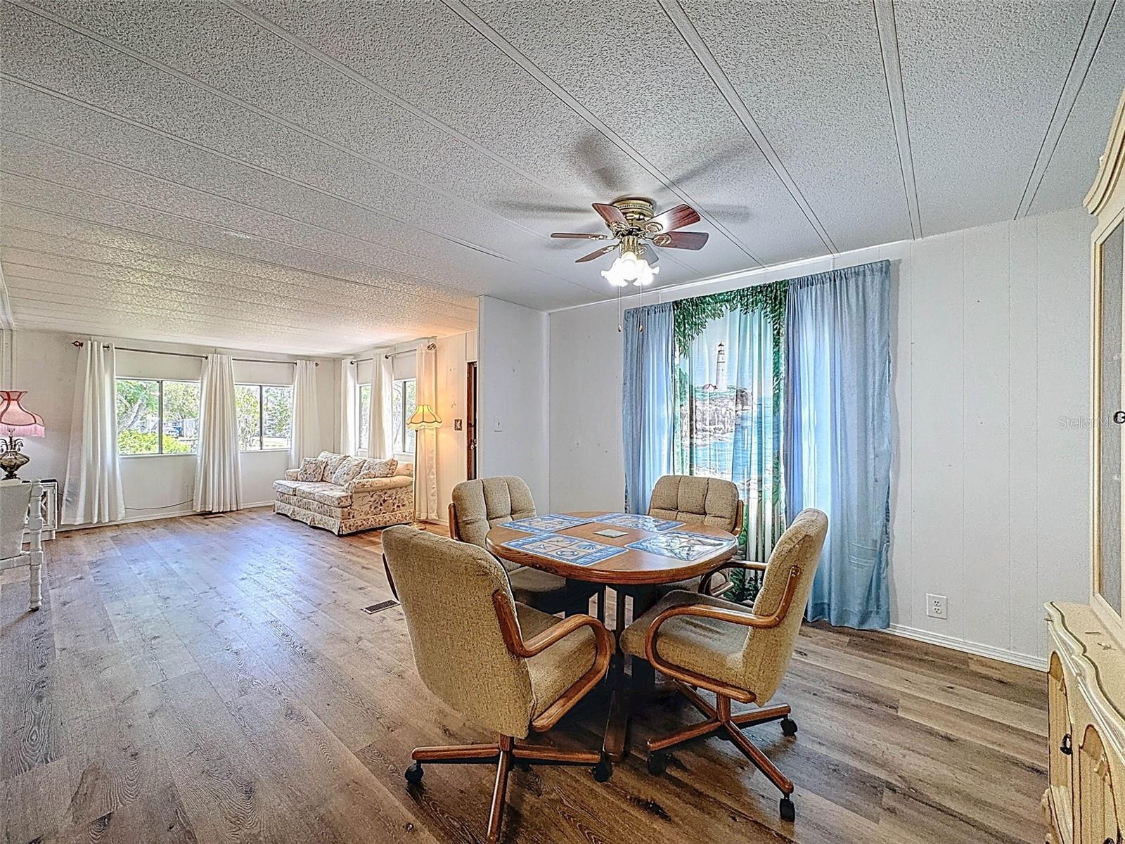 Image 15 of 60 For 3249 Susan Drive