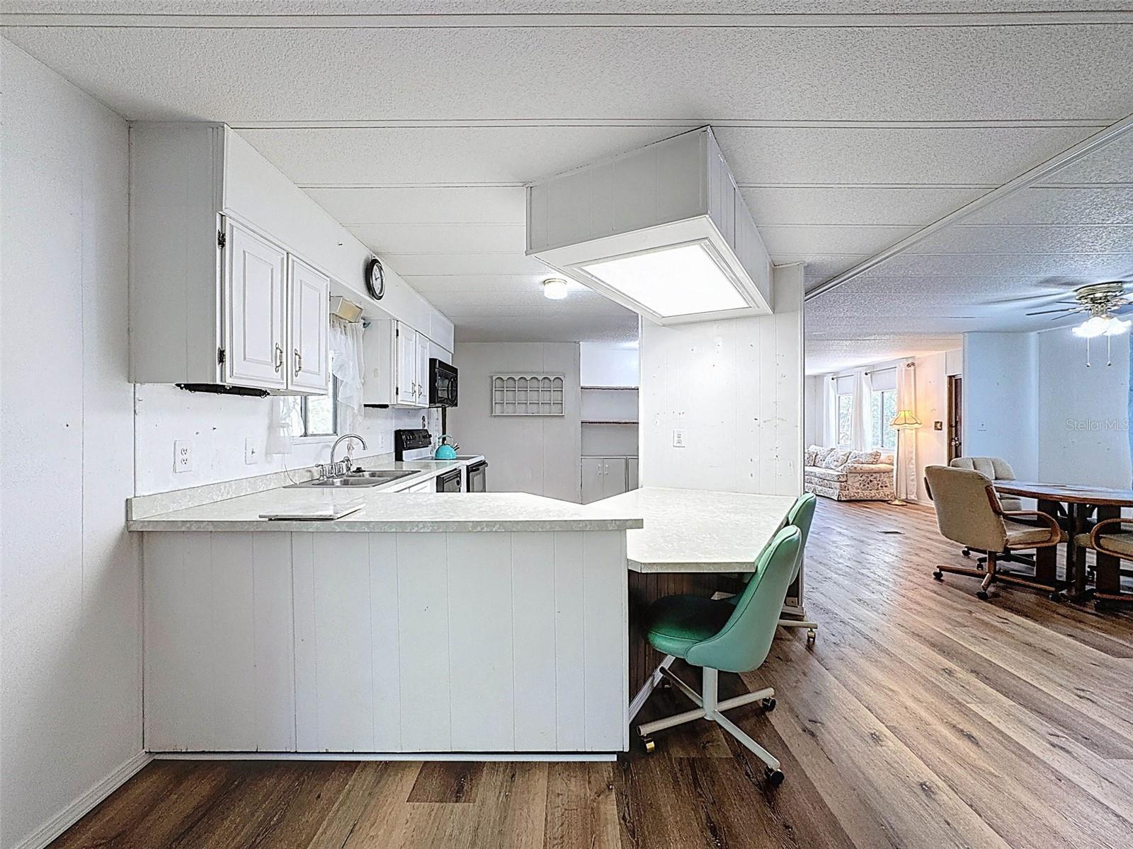 Image 18 of 60 For 3249 Susan Drive