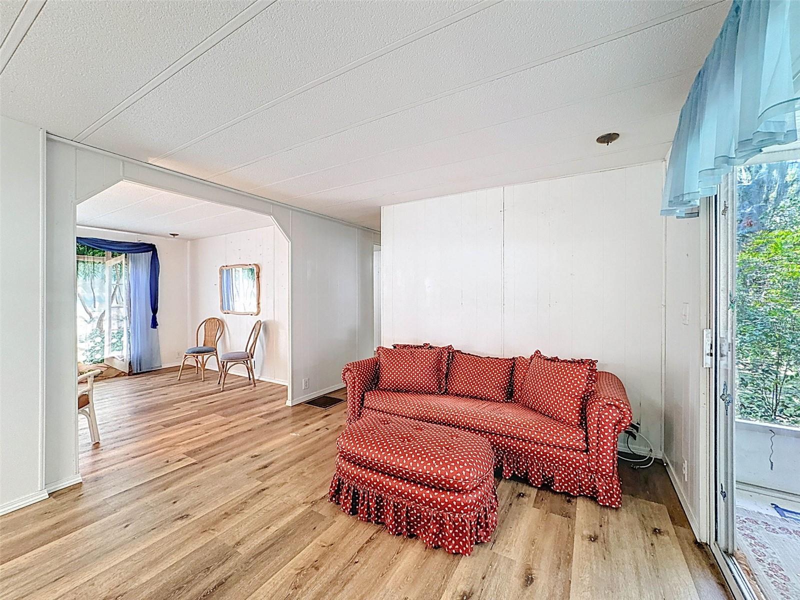 Image 27 of 60 For 3249 Susan Drive