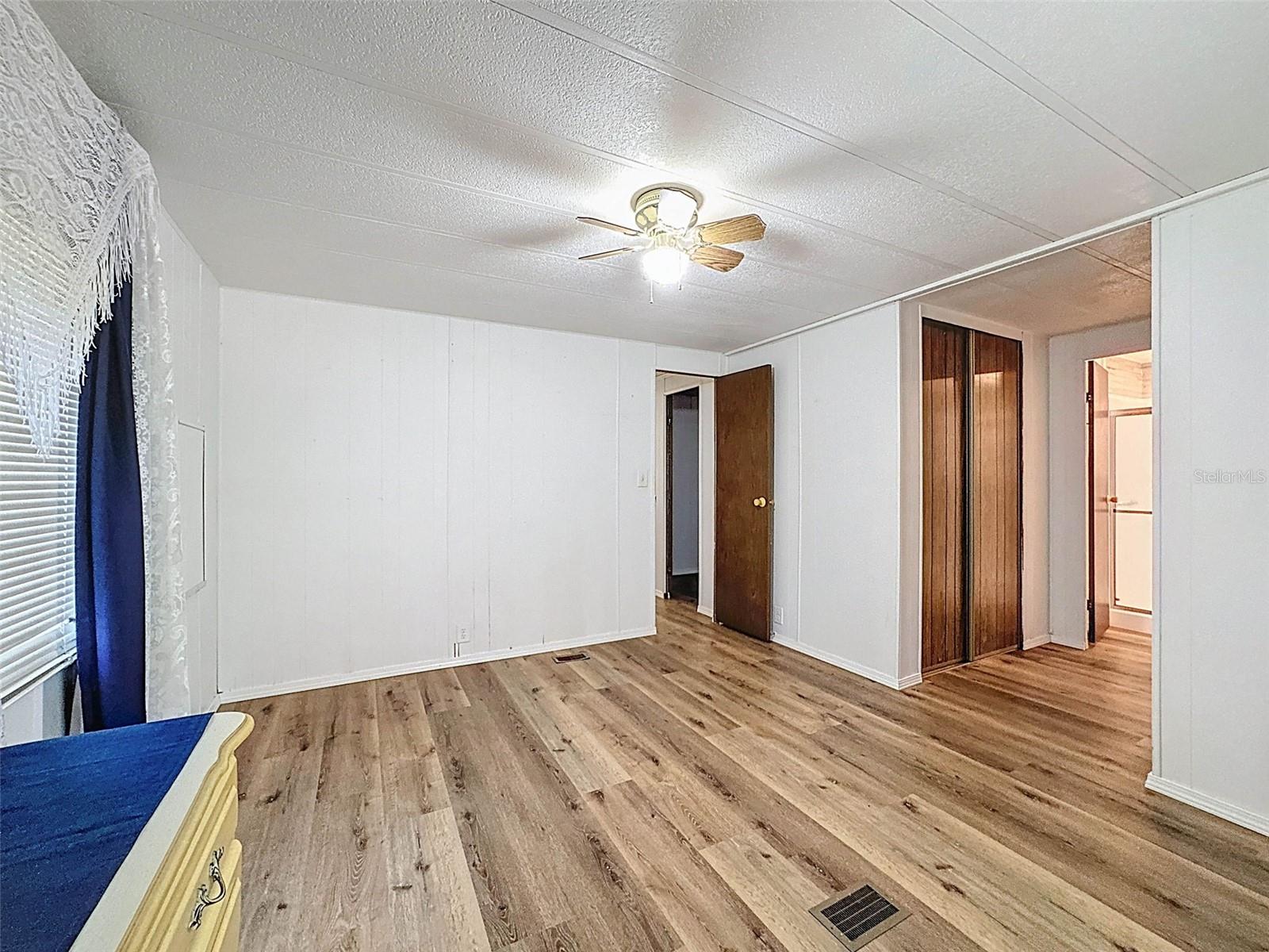 Image 36 of 60 For 3249 Susan Drive