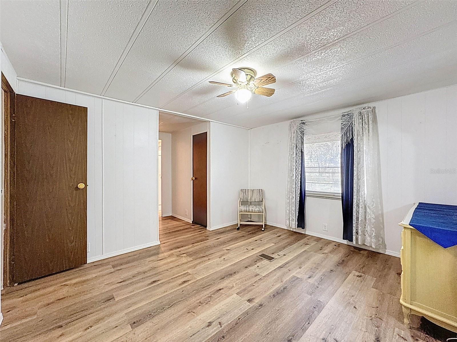 Image 37 of 60 For 3249 Susan Drive