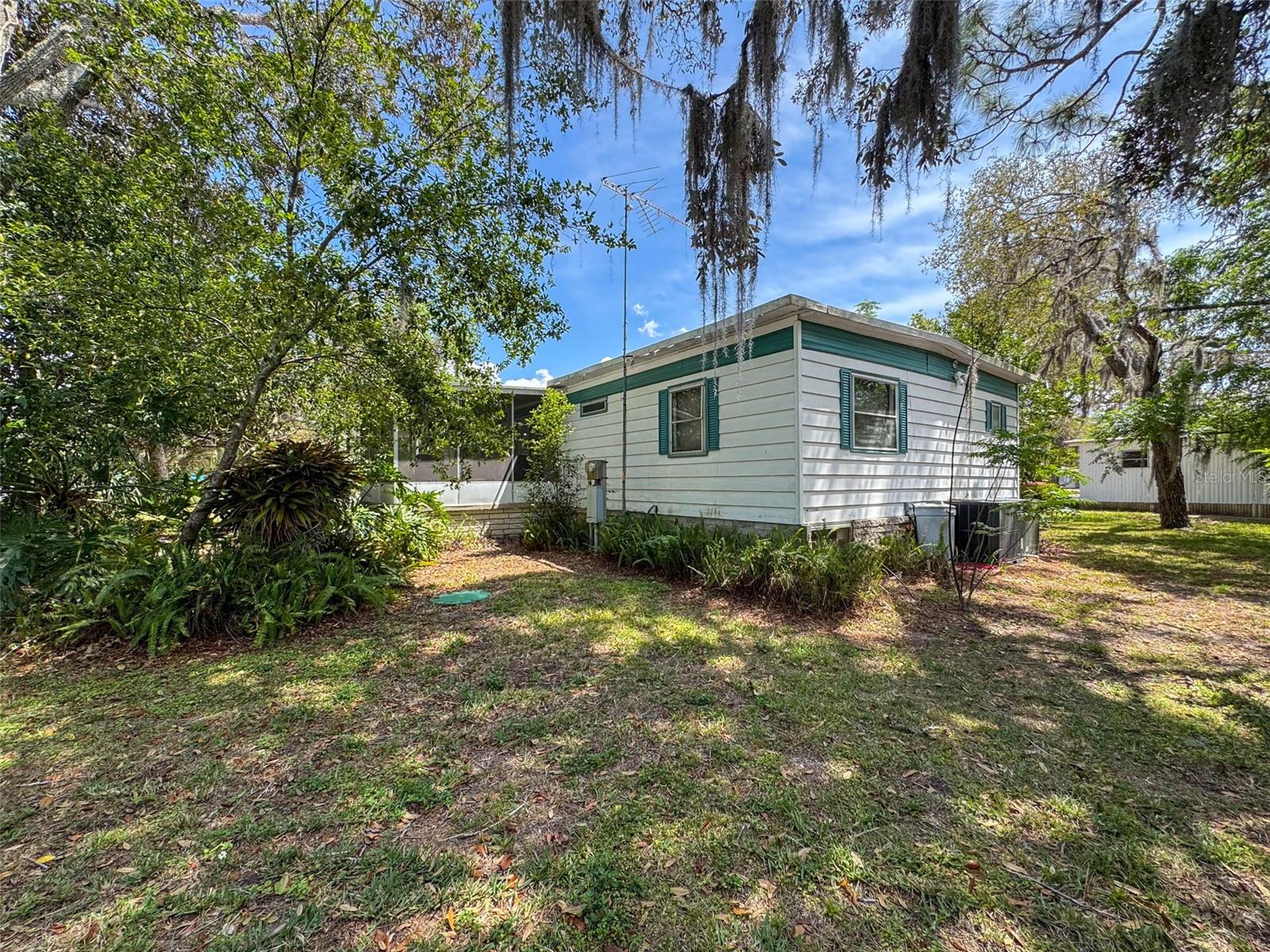 Image 49 of 60 For 3249 Susan Drive