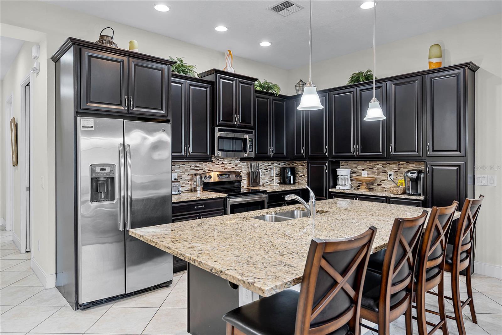 Image 4 of 50 For 510 Captiva Drive