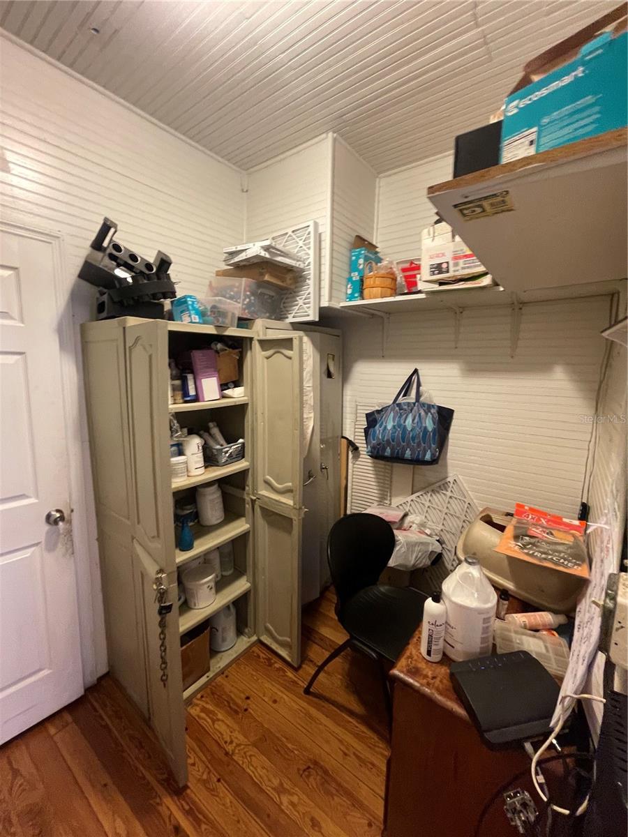 Image 16 of 26 For 2106 1st Street N