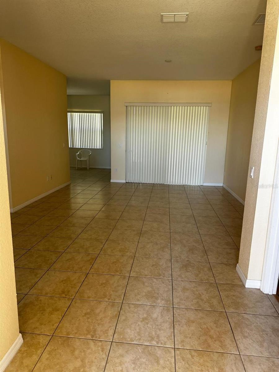 Image 3 of 11 For 448 Cinnamon Drive