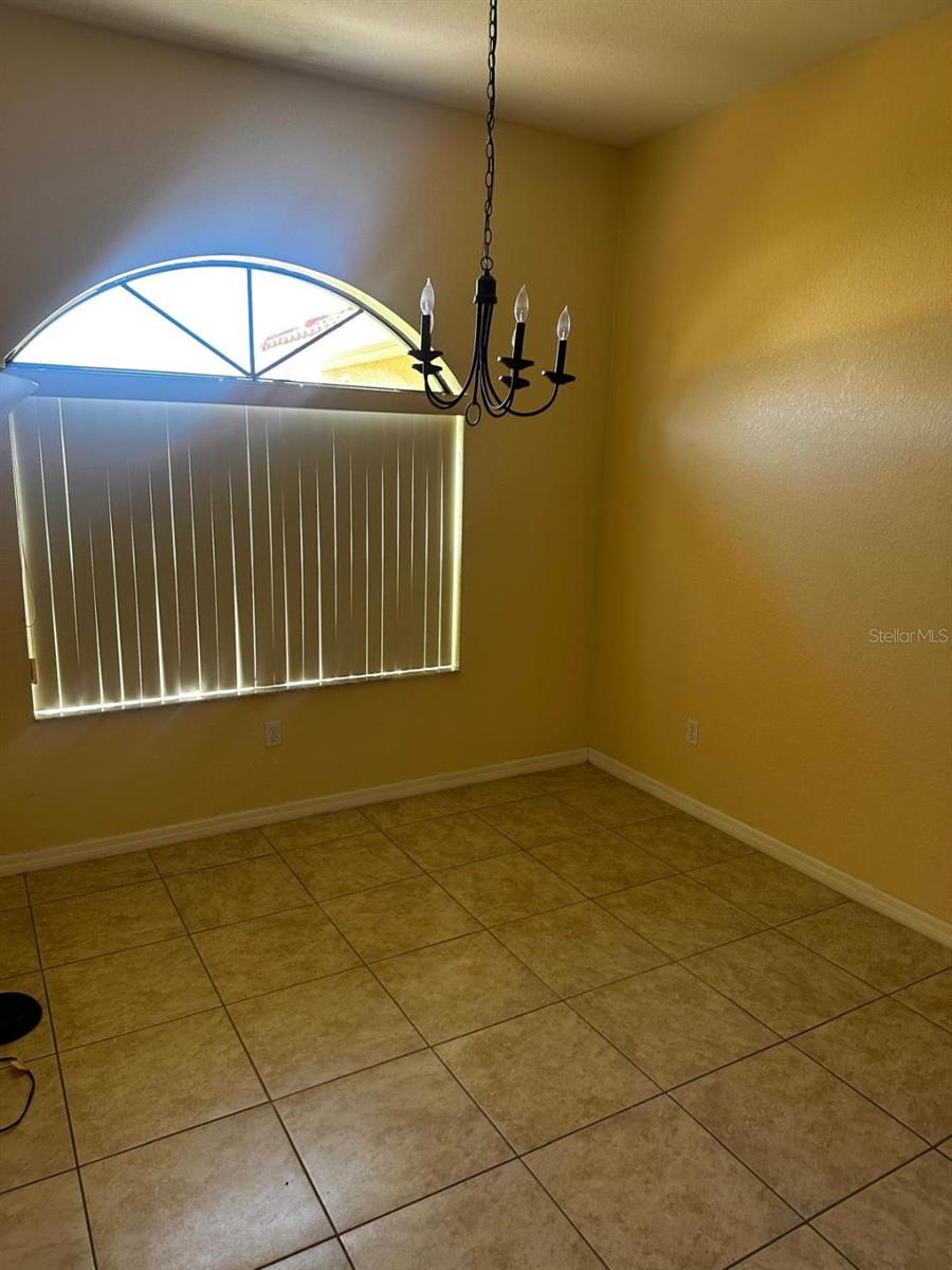 Image 4 of 11 For 448 Cinnamon Drive