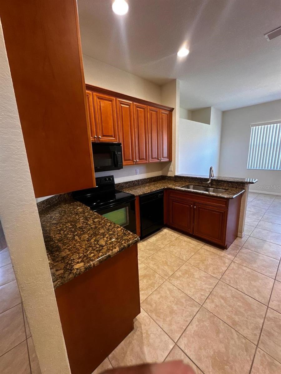 Image 6 of 11 For 448 Cinnamon Drive
