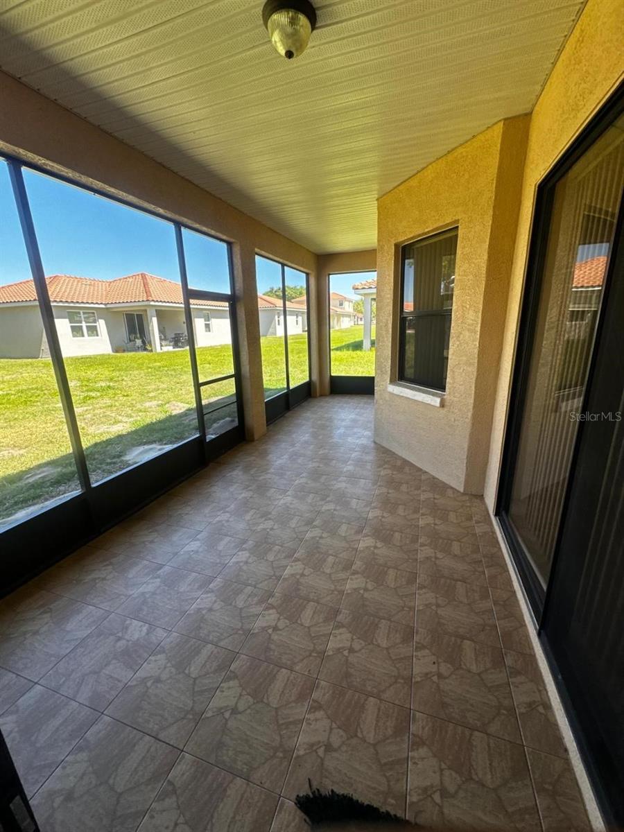 Image 8 of 11 For 448 Cinnamon Drive