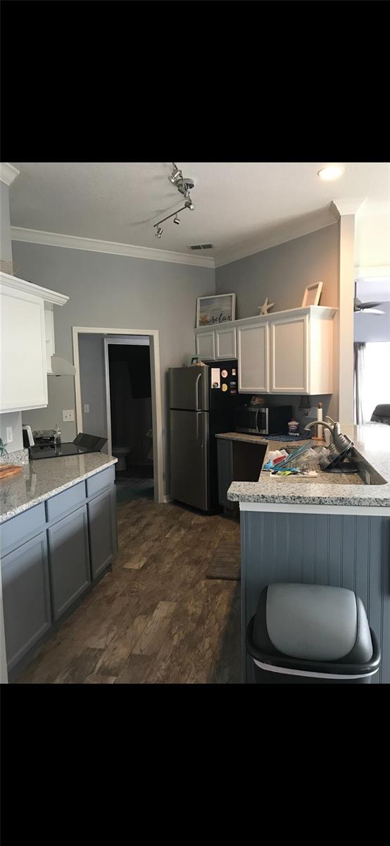 Image 11 of 41 For 517 Jersey Avenue