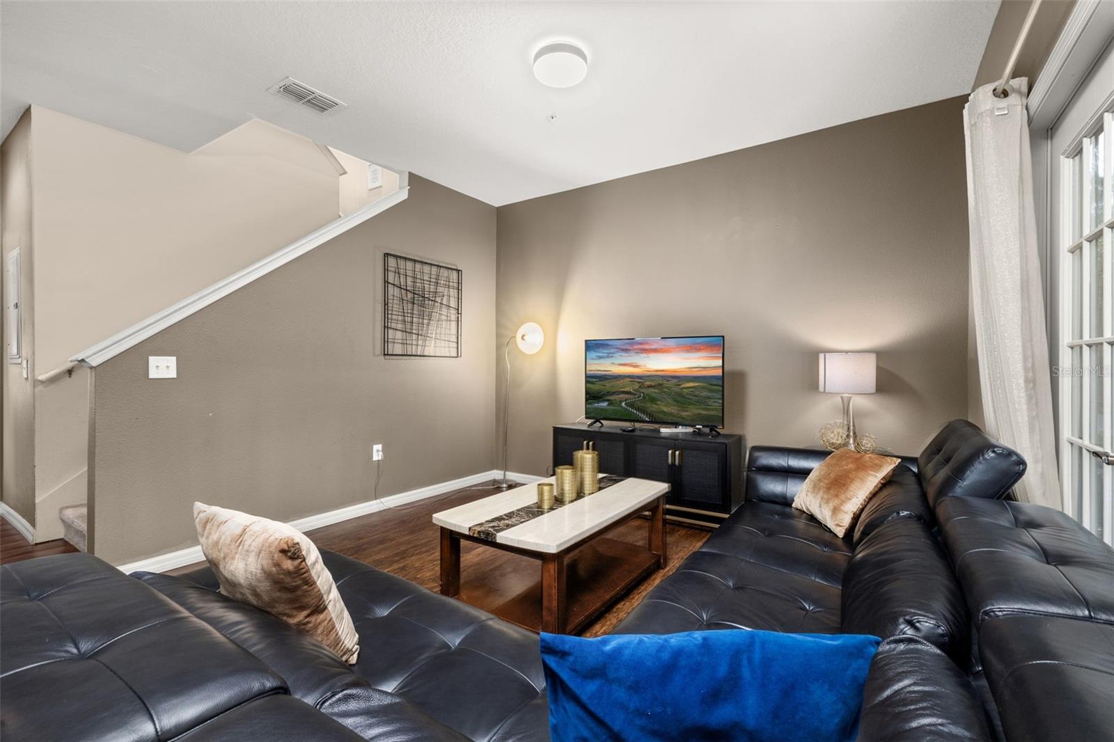 Image 12 of 65 For 8996 Silver Place