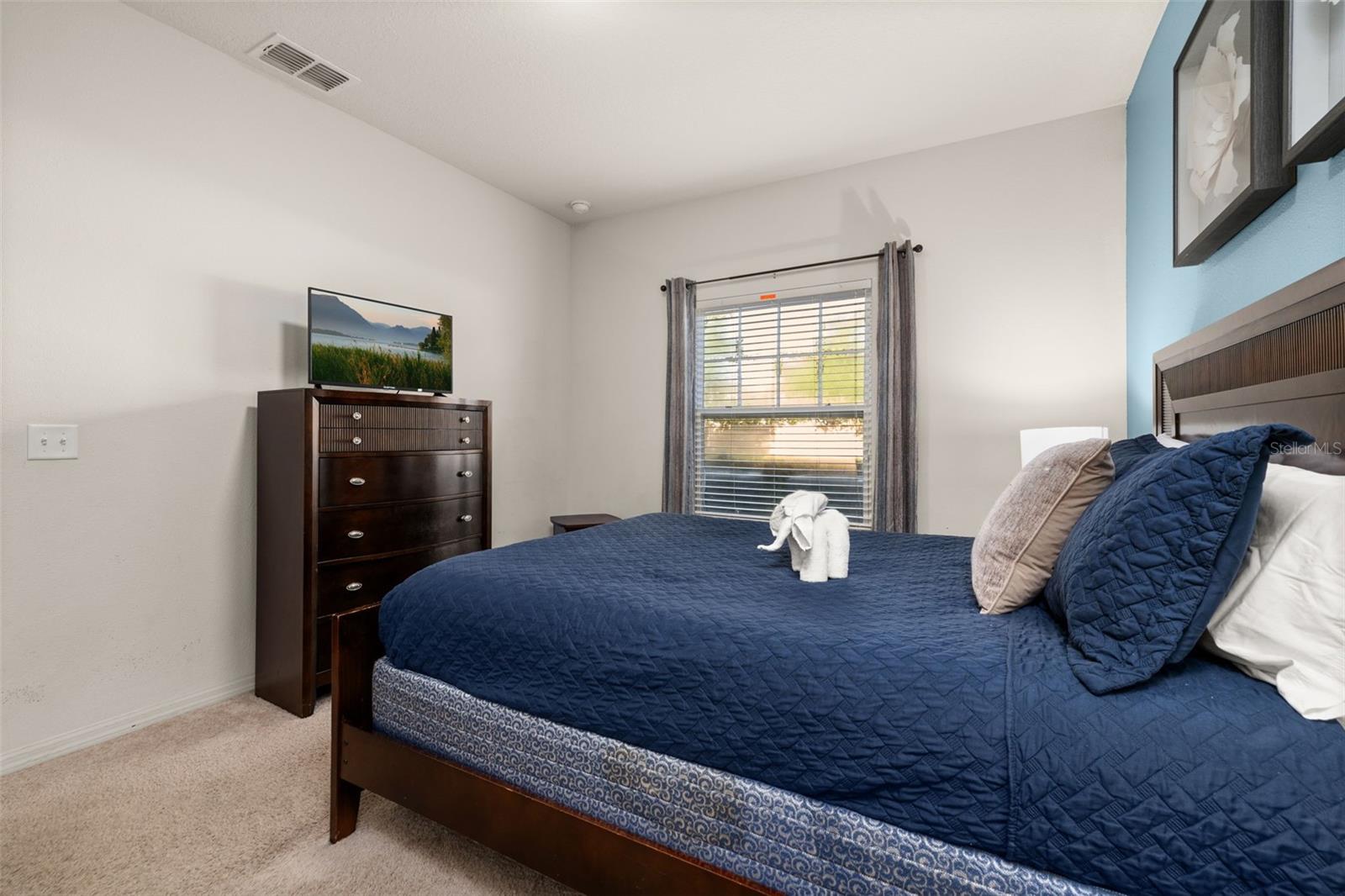Image 16 of 65 For 8996 Silver Place