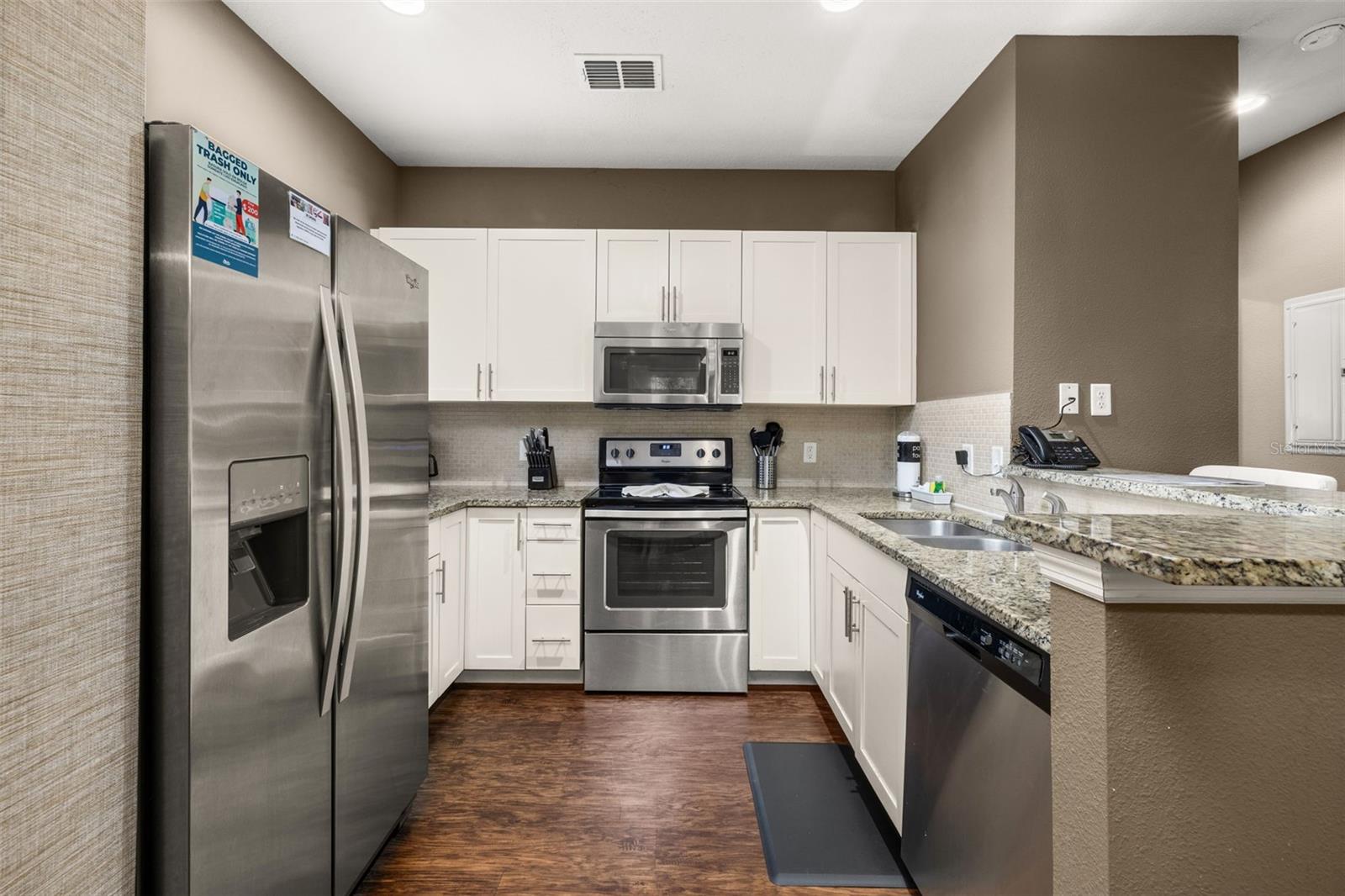 Image 5 of 65 For 8996 Silver Place