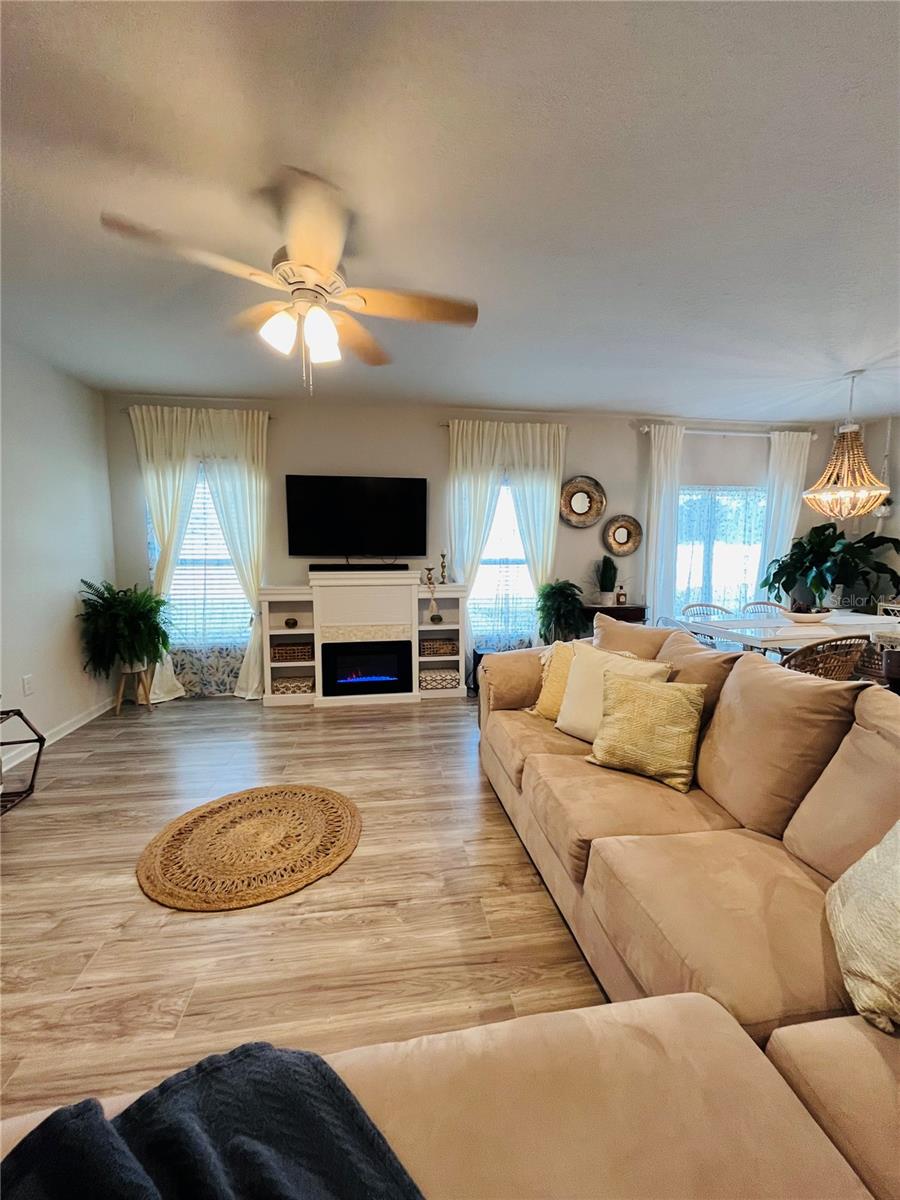 Image 6 of 23 For 1511 Haines Drive