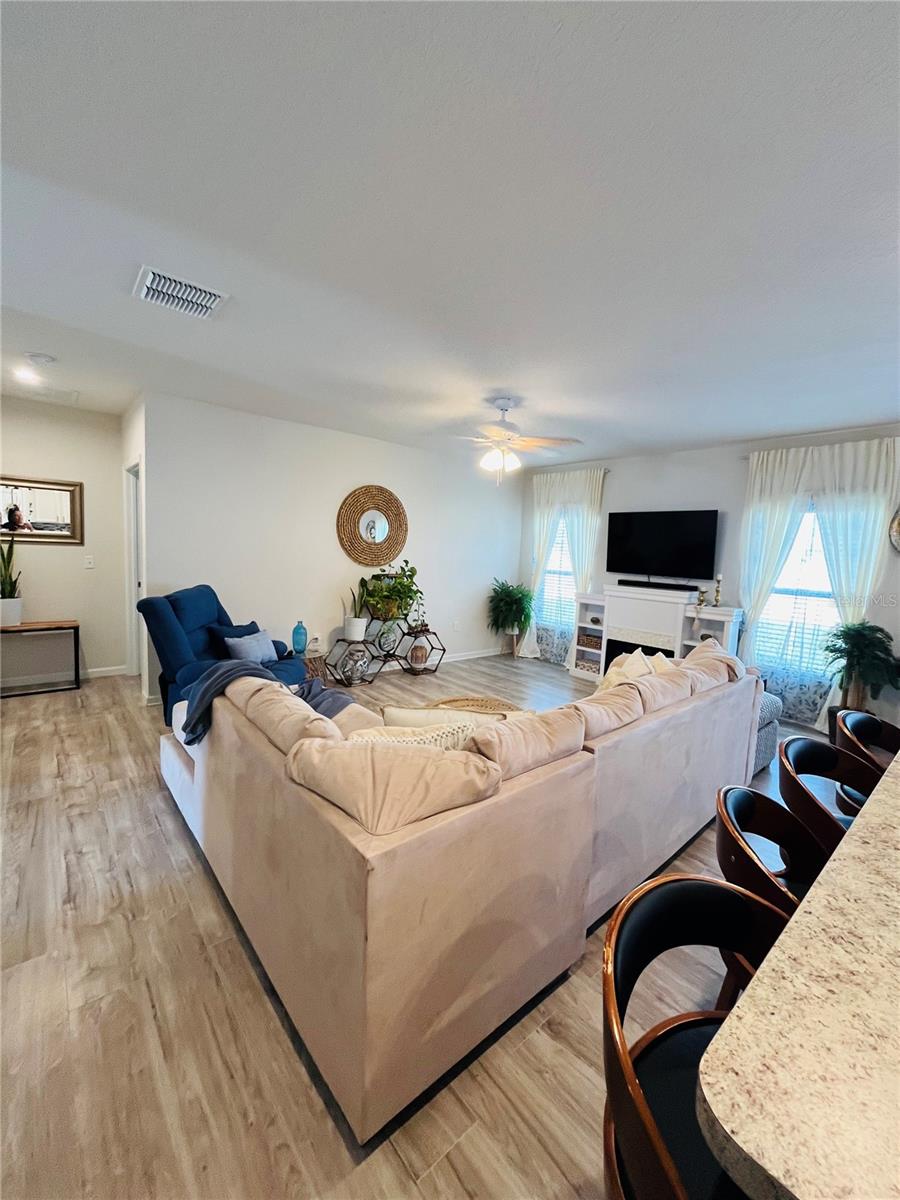Image 9 of 23 For 1511 Haines Drive