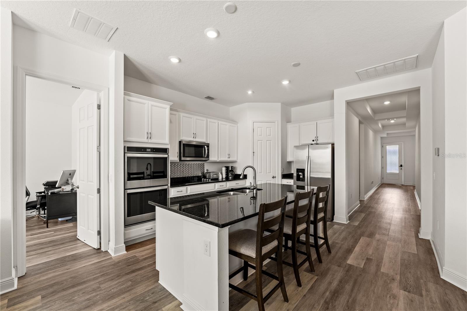 Image 9 of 25 For 9846 Emerald Berry Drive