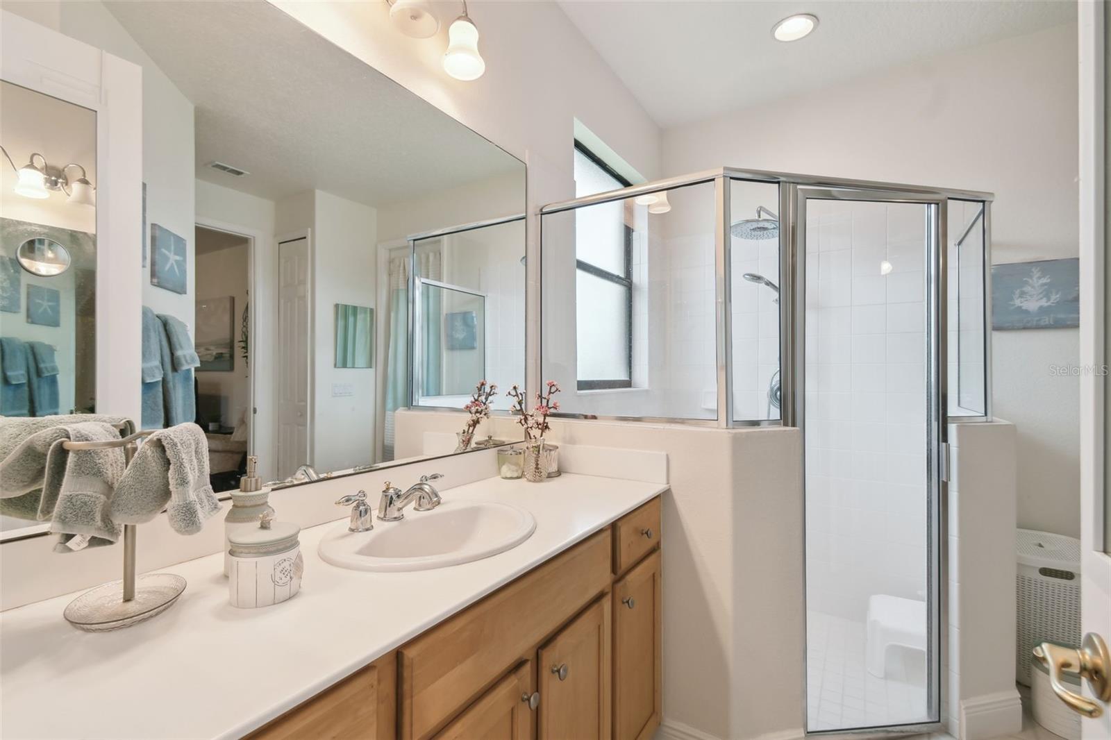 Image 21 of 61 For 502 Monterey Street