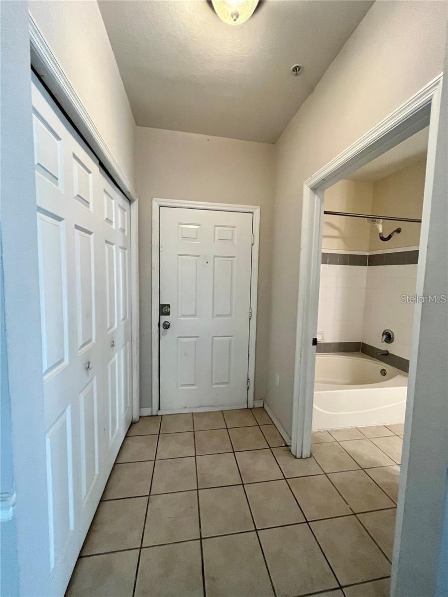 Image 4 of 18 For 6412 Queens Borough Avenue 313